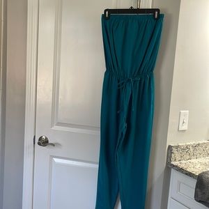 Woman’s strapless one piece